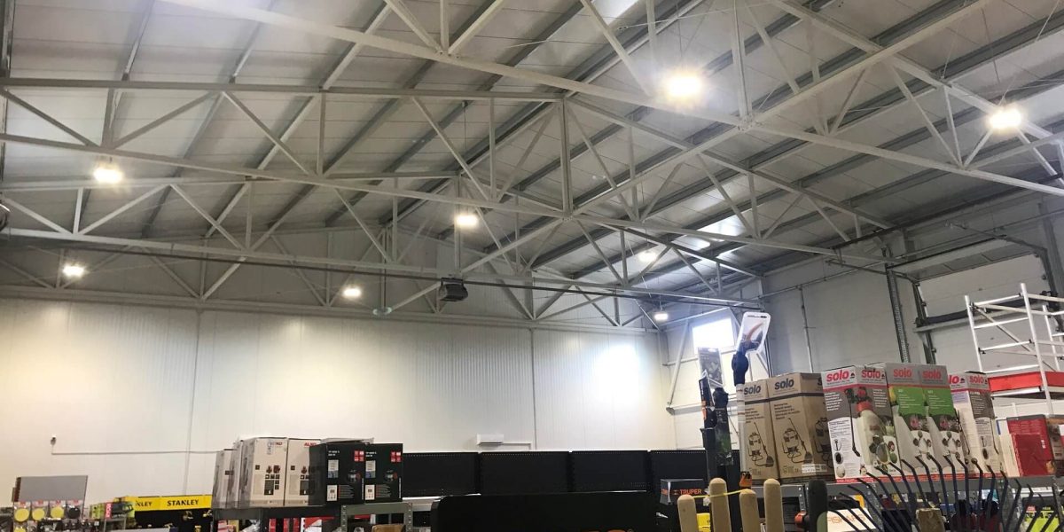 Eurowind világos és biztonságos ipari munkatér
