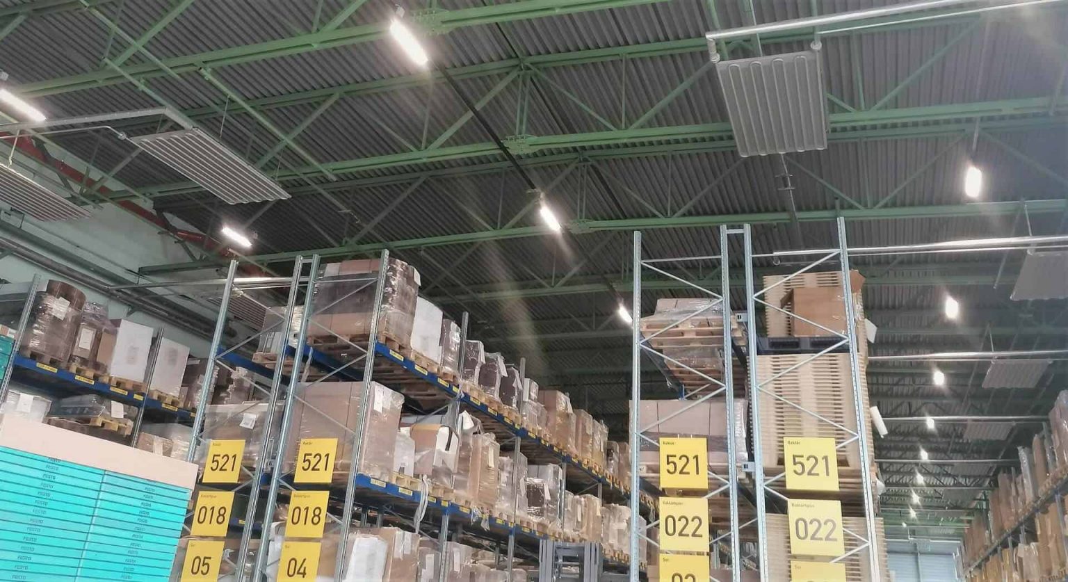 Festo gyártóüzemi világítási referencia